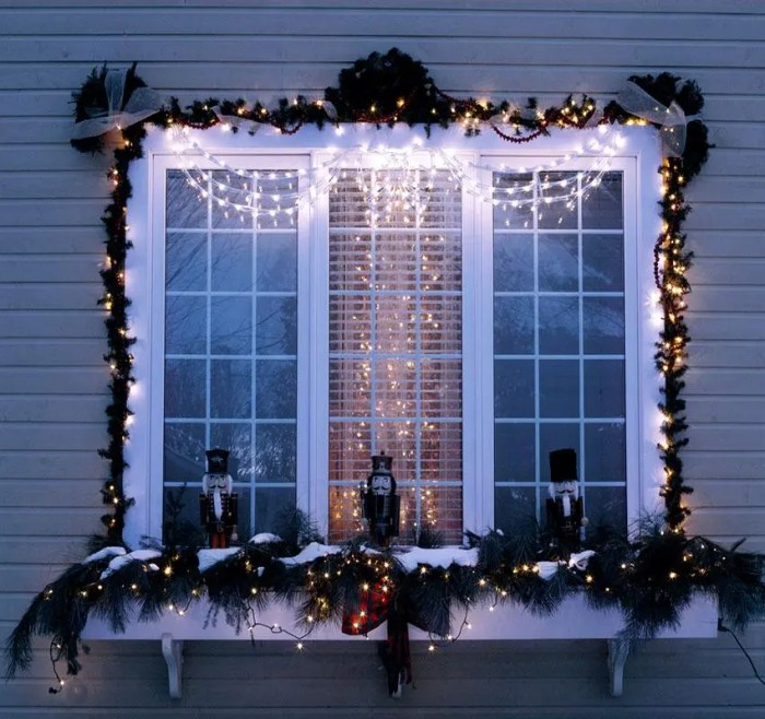 How to decorate bay windows for christmas