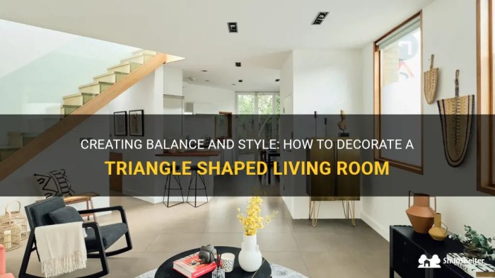 How to decorate a triangle shaped room