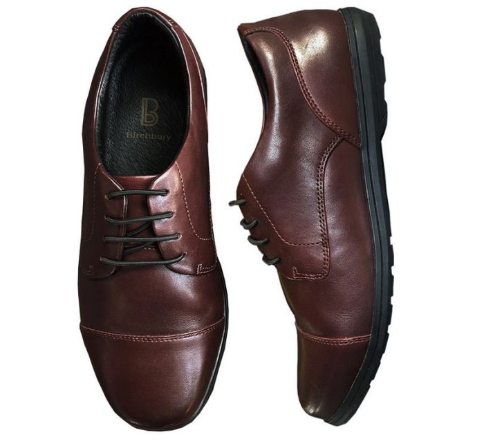 Minimalist dress shoes for men