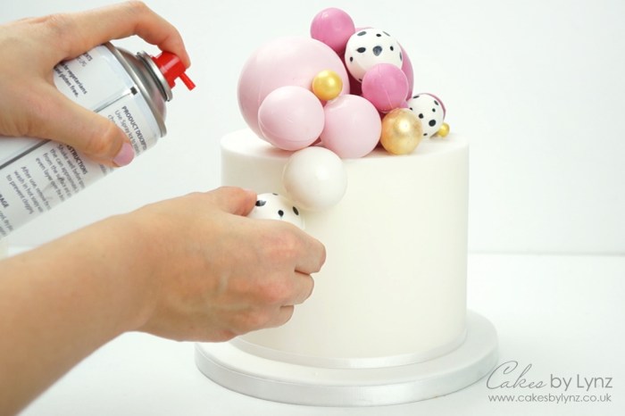 How to make chocolate balls for cake decoration