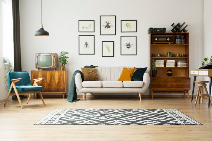 How to decorate room with photos