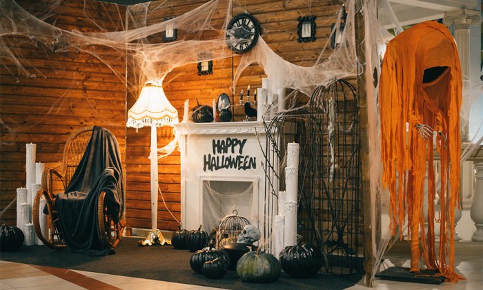 How to decor your room for halloween