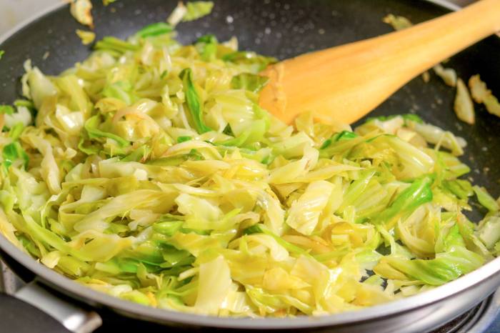 How to cook cabbage on stove southern style